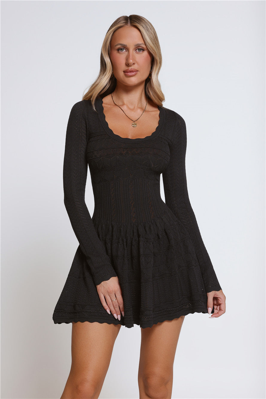 Pretty Portrait Long Sleeve Knit Mini Dress Black