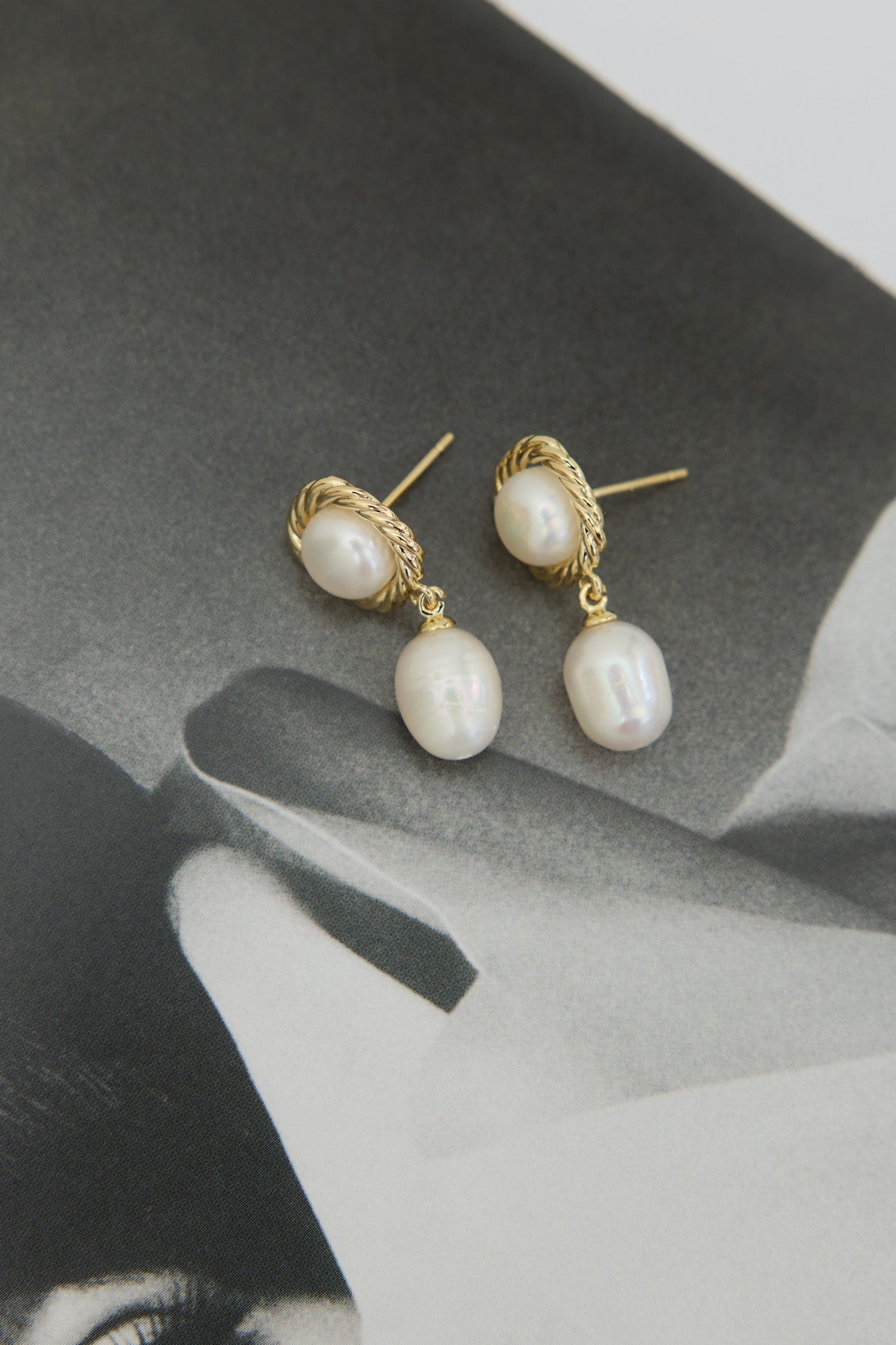 Money Honey Earrings Gold
