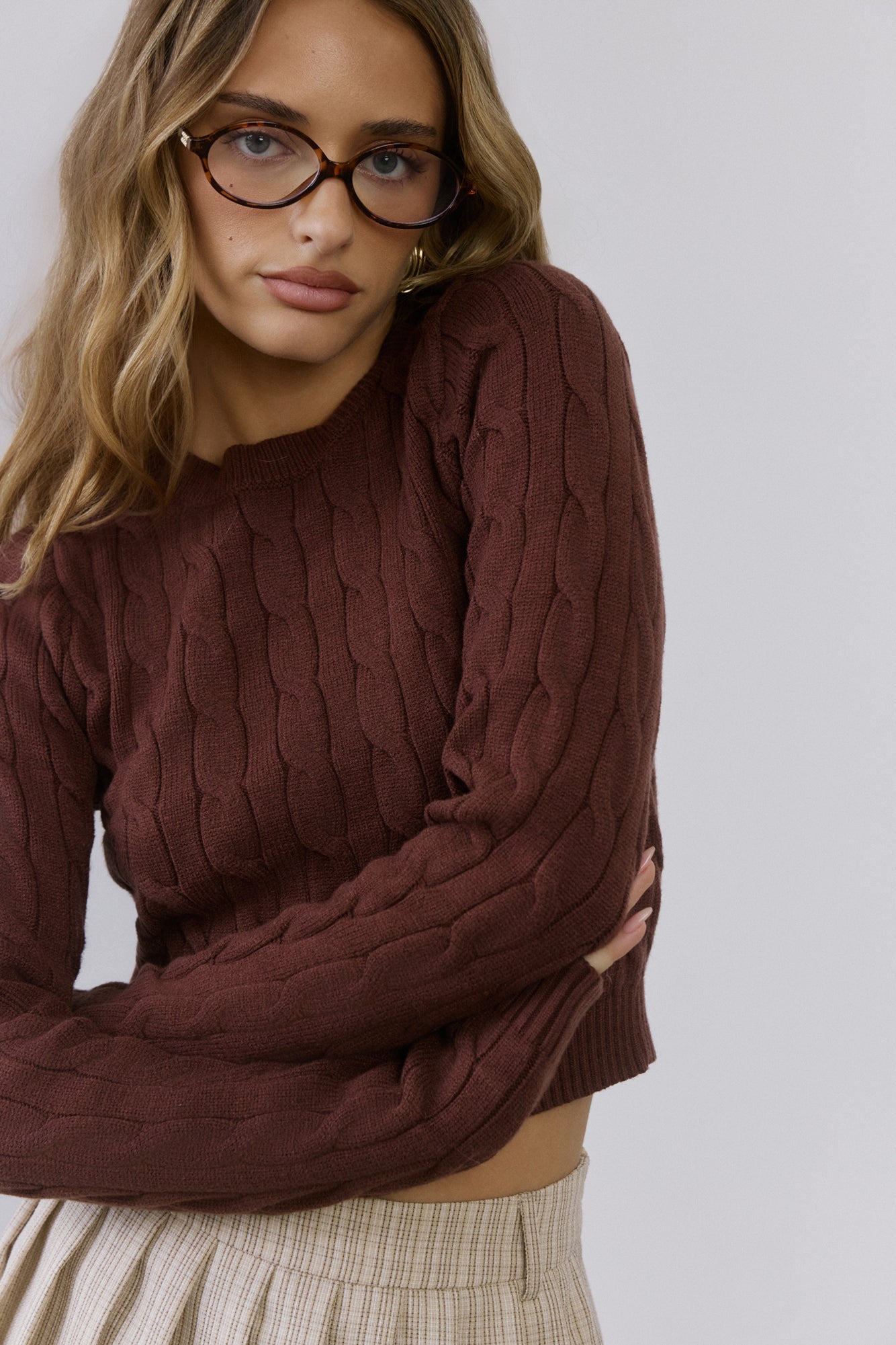 The Exclusive Cable Knit Sweater Brown